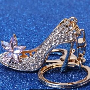 NWOT Cute shoe gold tone rinestone bag charm/keychain